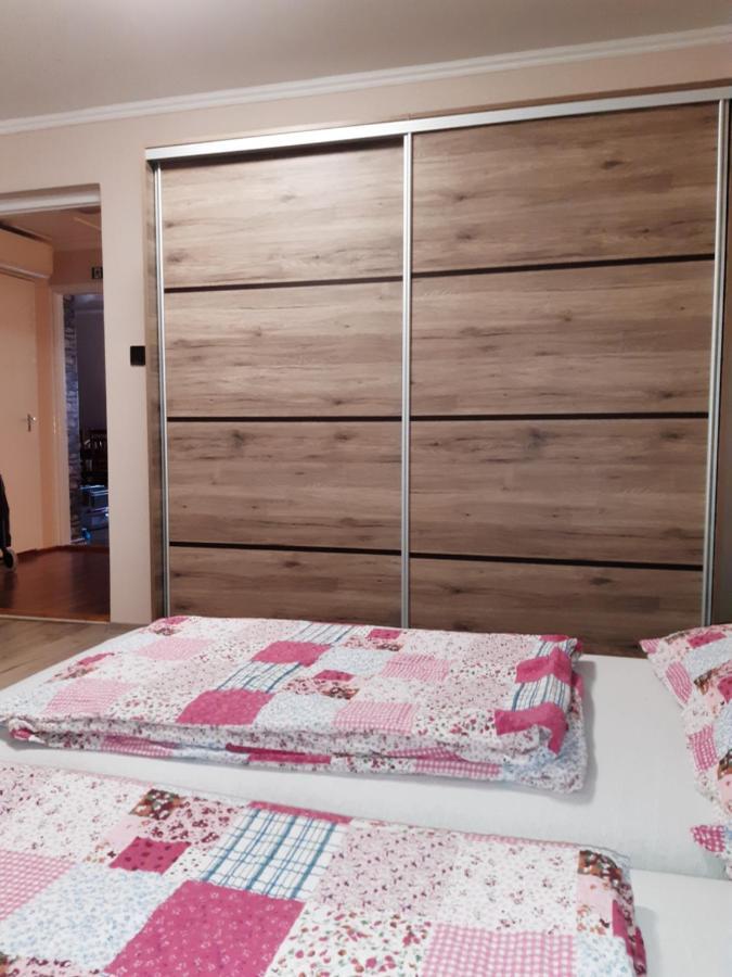 Boglárka Apartman Gyula Kültér fotó