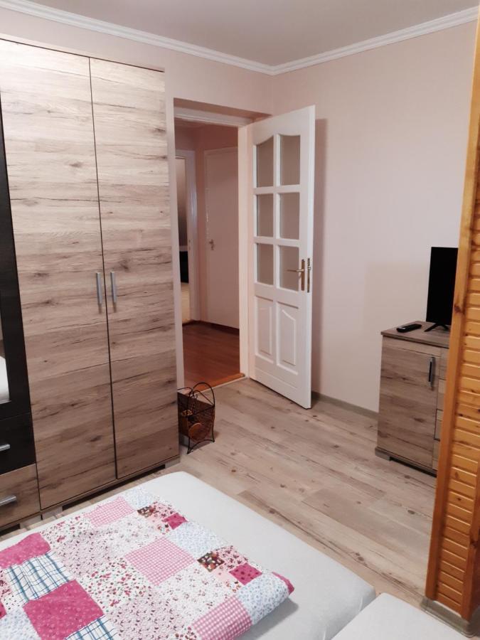 Boglárka Apartman Gyula Kültér fotó