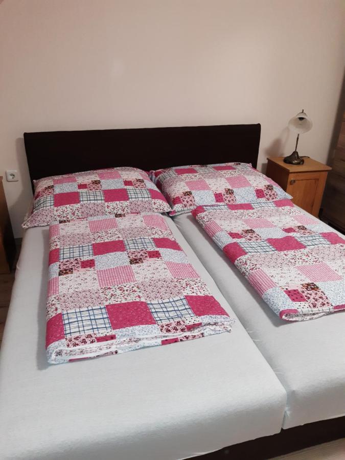 Boglárka Apartman Gyula Kültér fotó