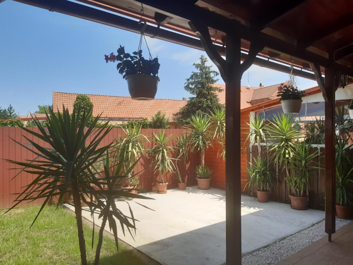 Boglárka Apartman Gyula Kültér fotó